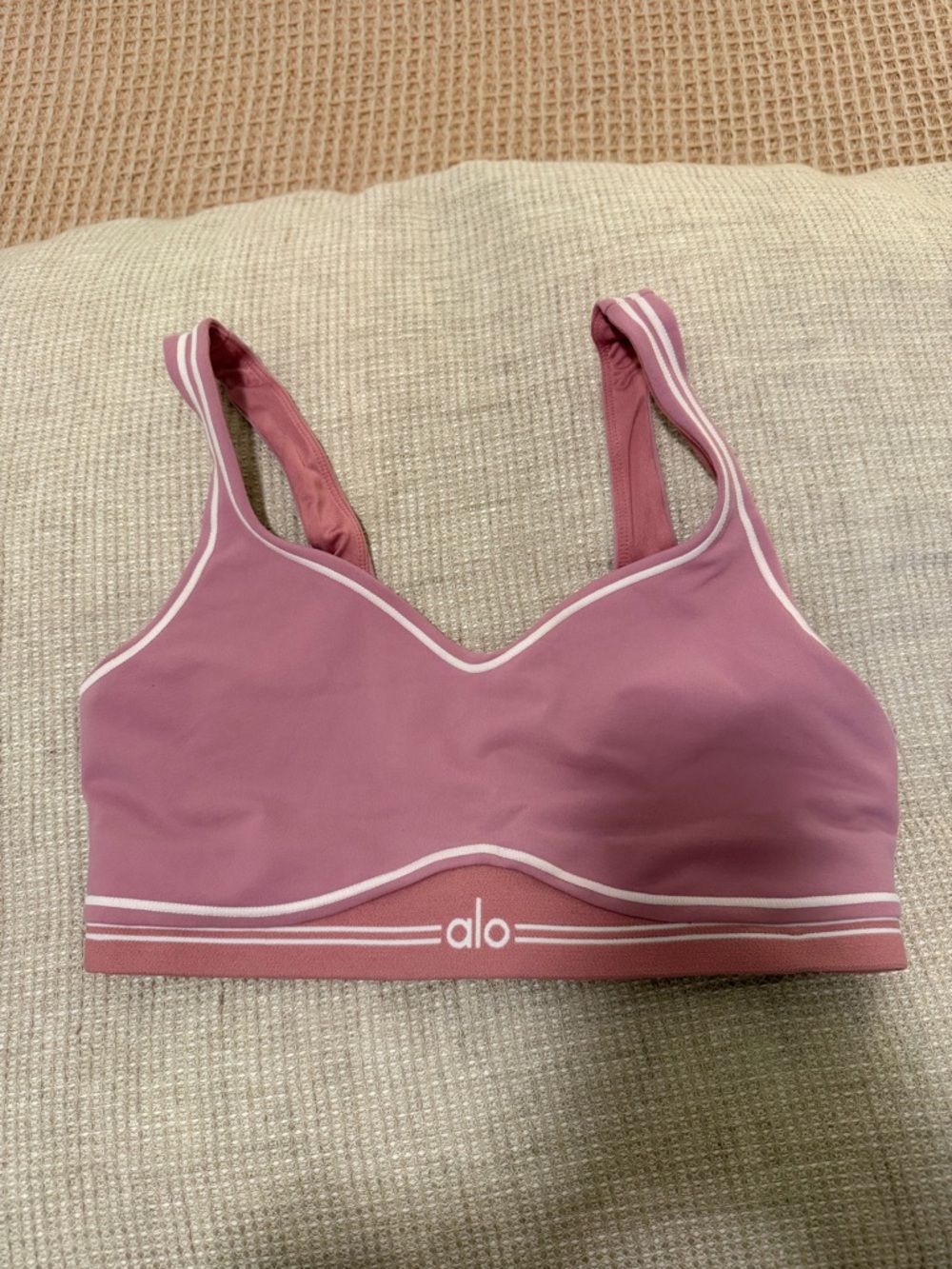 ALO Yoga Mauve Sports Bra with White Piping